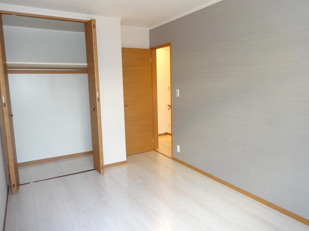 Non-living room. Indoor (11 May 2013) Shooting