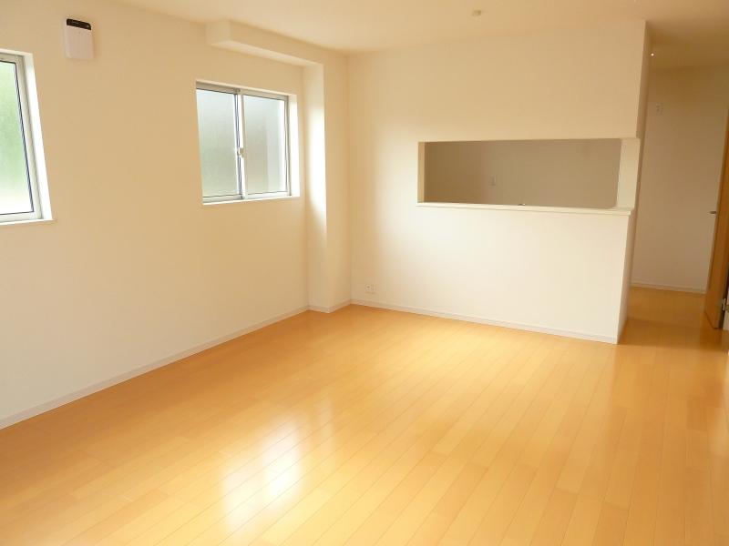 Same specifications photos (living). Living example of construction