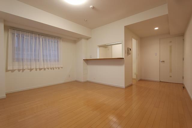 Living. LDK spacious of 14 quires!