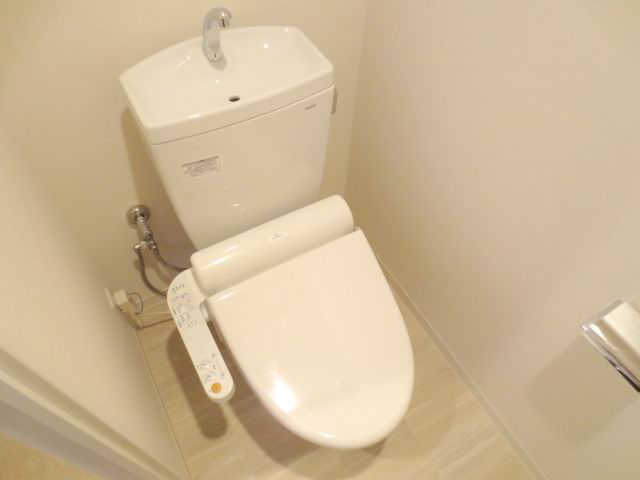 Toilet