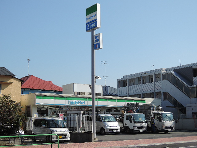 Convenience store. FamilyMart Shakujii cho-chome store up (convenience store) 320m