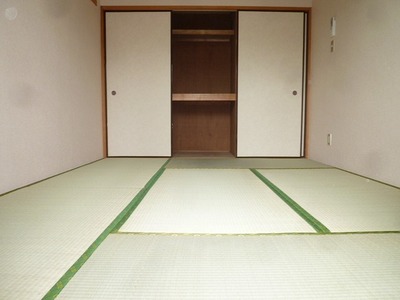 Living and room. Japanese-style room 6 quires