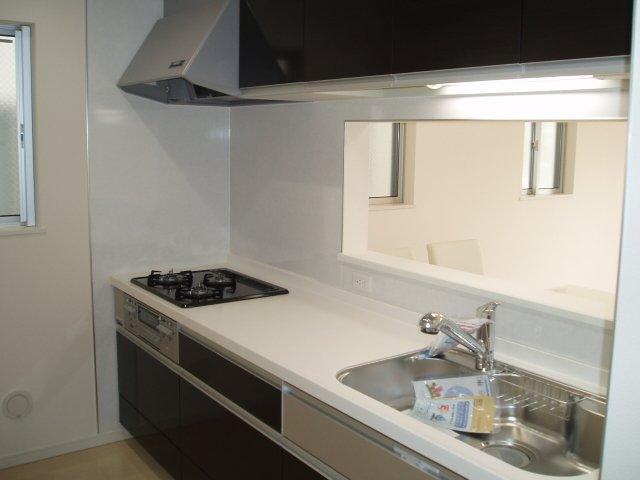 Same specifications photo (kitchen)