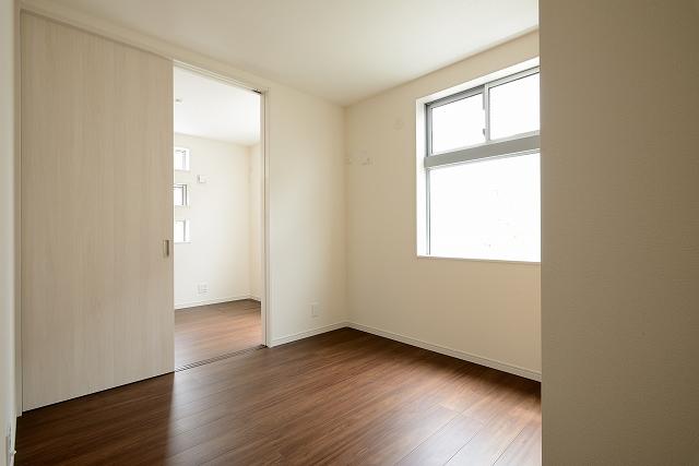 Non-living room. Indoor (September 2013) Shooting