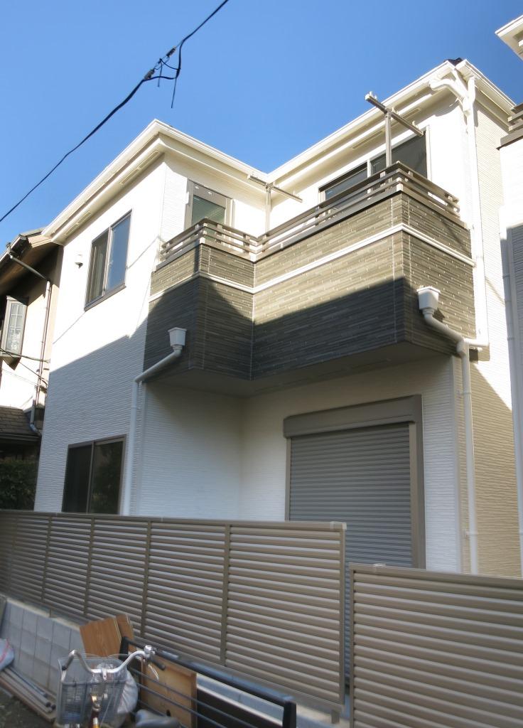 Local photos, including front road. 4 Building, Appearance is a picture.