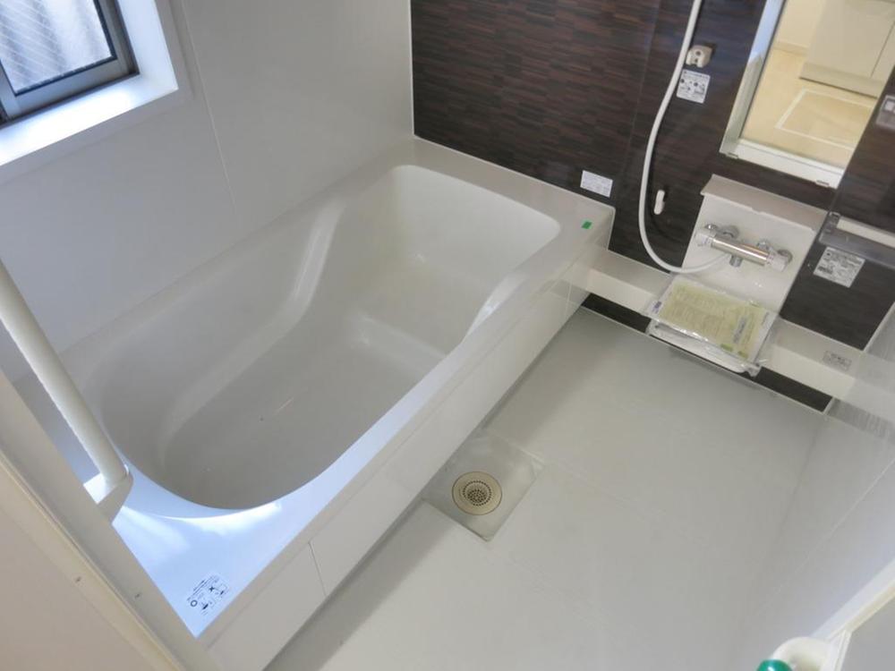 Bathroom. You can relax comfortably in 4 Building 1 pyeong size!