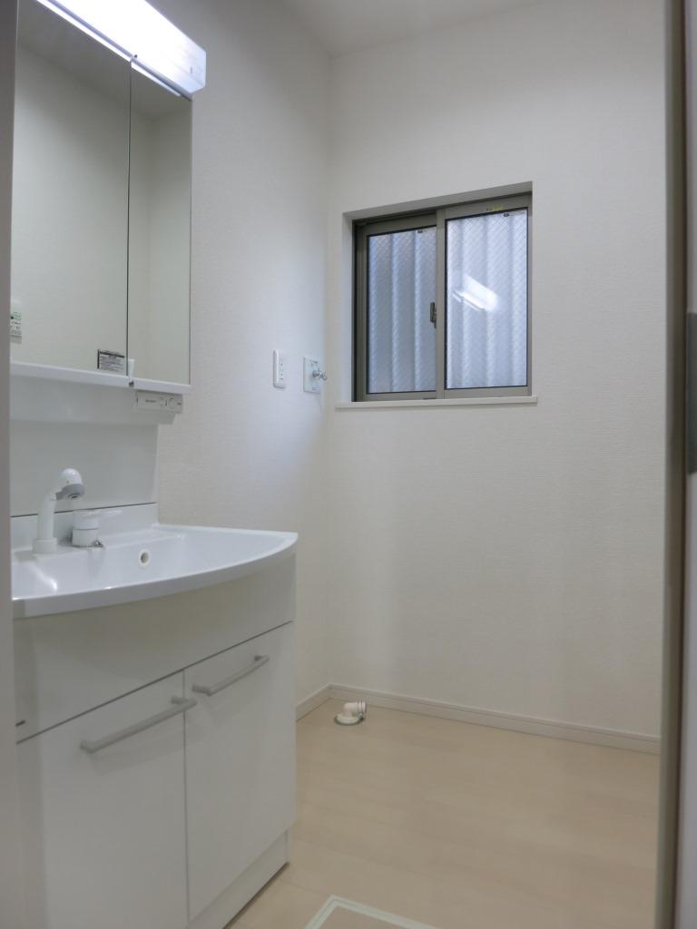 Wash basin, toilet. 4 Building Bathroom Vanity / Underfloor Storage There