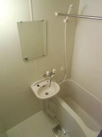 Bath.  [bathroom] Viale M