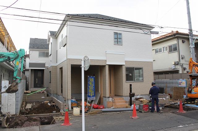 Local appearance photo. Local (11 May 2013) shooting 1 Building