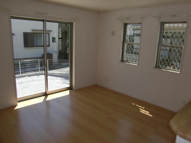 Living. Living is. Because before the eyes of the garden and the road, There is a feeling of opening.