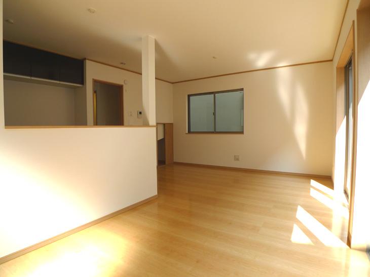 Living. Living Room (1 Building)