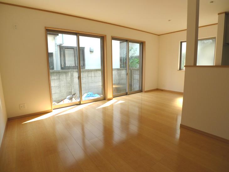 Living. Living Room (1 Building)