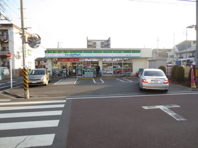 Convenience store. 30m to convenience store (convenience store)