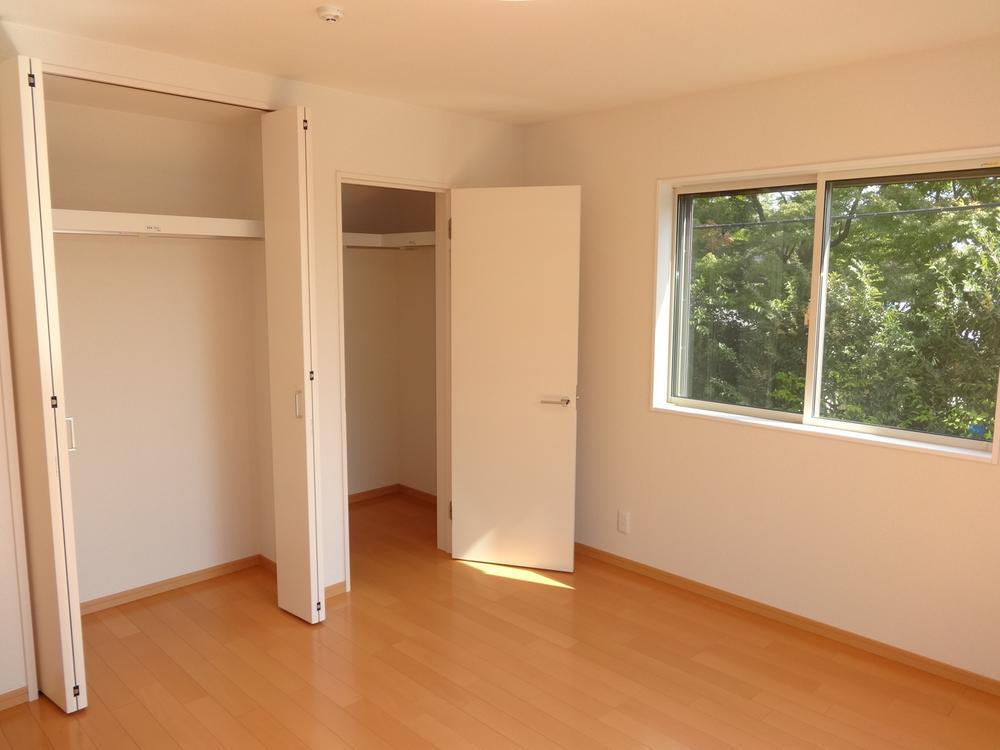 Non-living room. Indoor (10 May 2013) Shooting