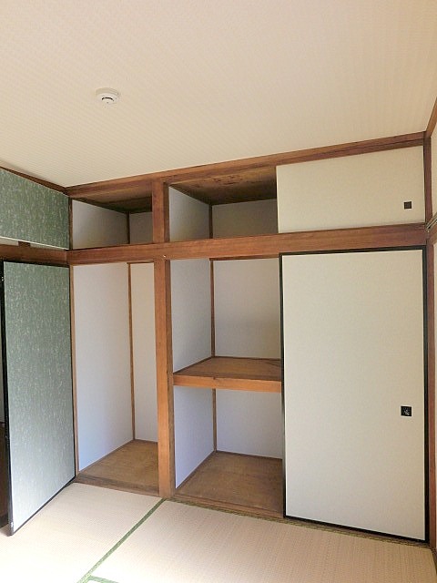 Receipt. Armoire