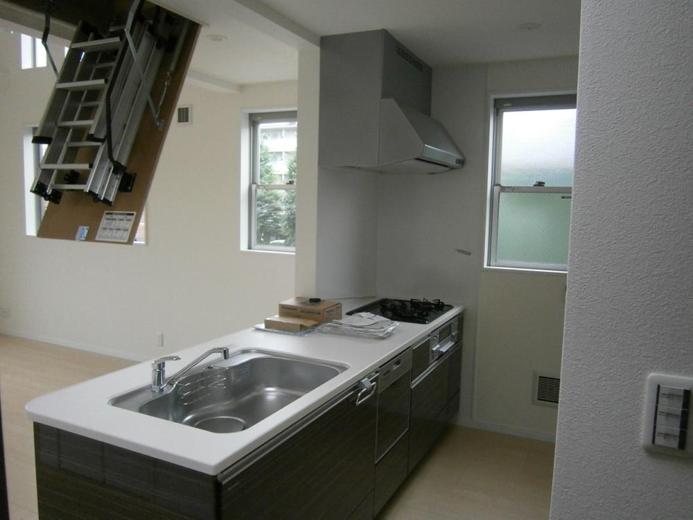 Kitchen. Indoor (July 2013) Shooting