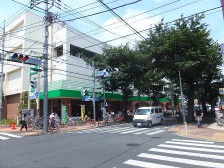Supermarket. 1281m to Summit store Oizumigakuen shop