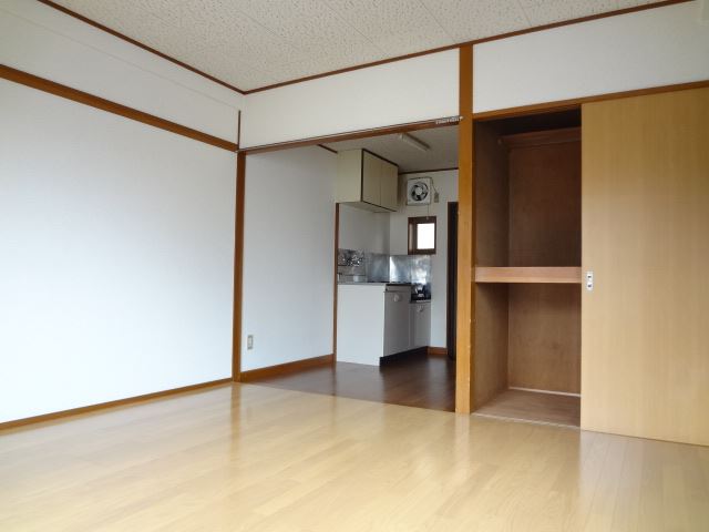 Living and room