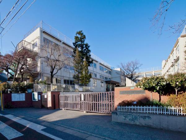 Primary school. 640m to Nerima Kaishin second elementary school 2012 / 01 / 12 shooting