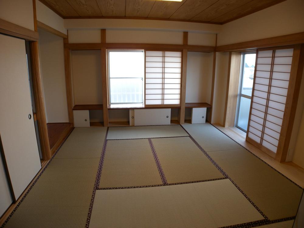 Non-living room. Japanese-style room 10 Pledge