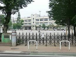 Primary school. 398m to Nerima Oizumi third elementary school