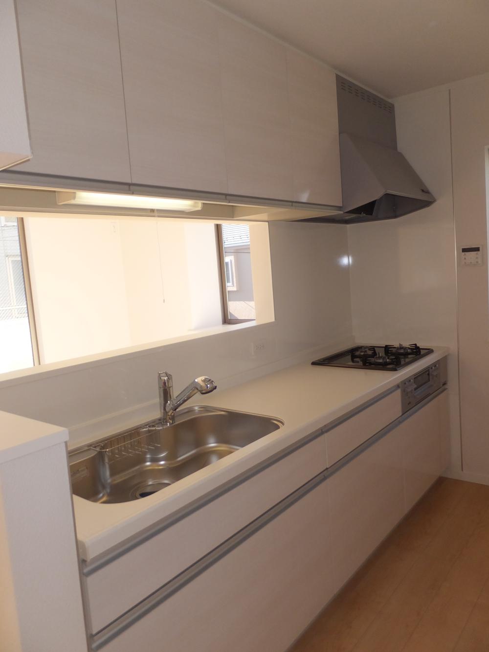 Kitchen. Local (13 December) shooting