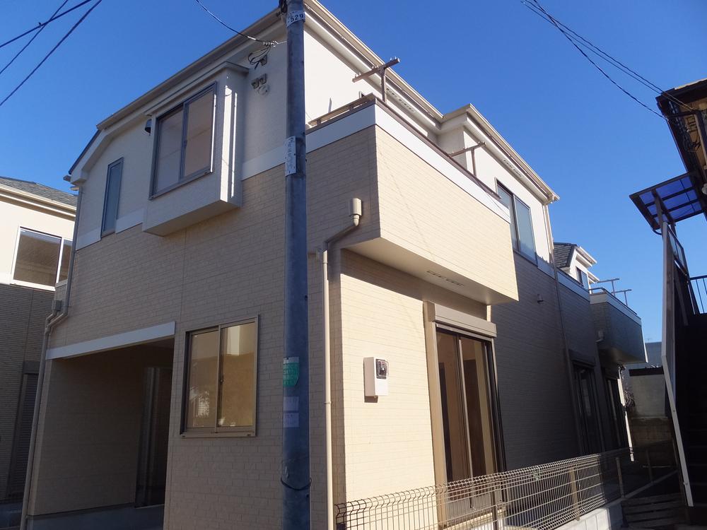 Local appearance photo. Local (13 December) shooting