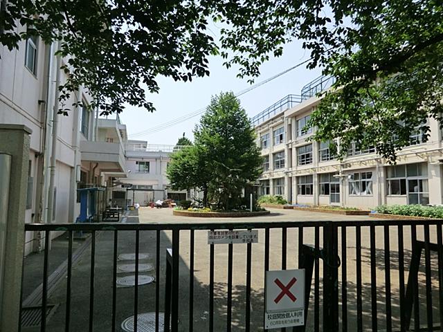 Primary school. 942m to Nerima Tatsunaka village primary school