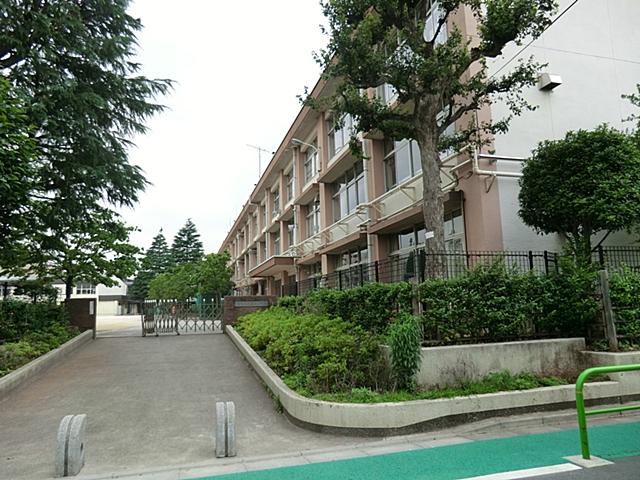 Primary school. 890m to Nerima Toyotama Elementary School