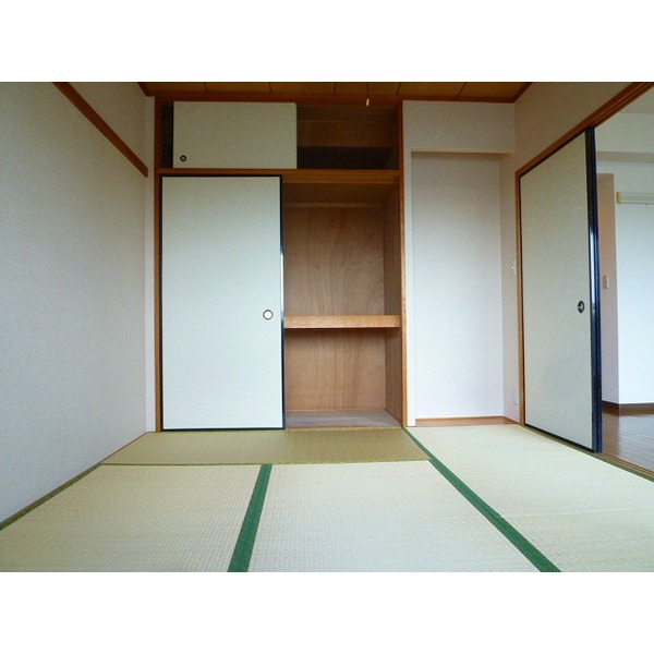 Living and room. Japanese-style room of the storage lot