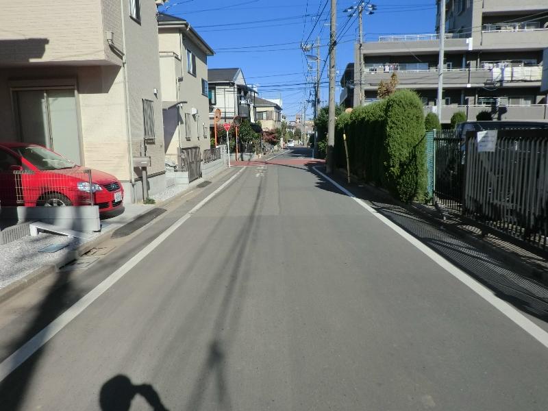 Non-living room. Local (11 May 2013) Shooting