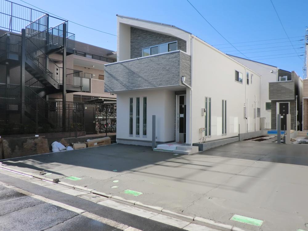 Local appearance photo. Local (12 May 2013) Shooting A Building: The local appearance photo. There is a room of Car space 2 cars. 