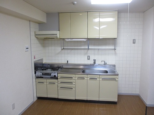 Kitchen. Cooking room of only happy yourself to love cooking ・ Gasukitchin