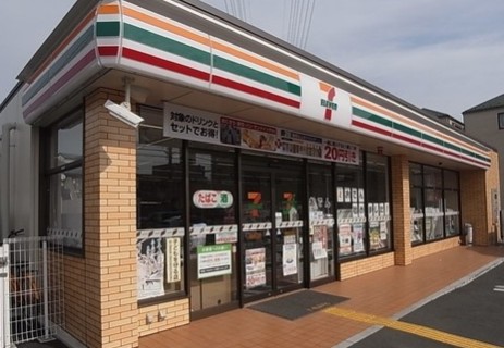 Convenience store. Seven-Eleven 378m to Nerima Shakujiidai 5-chome (convenience store)