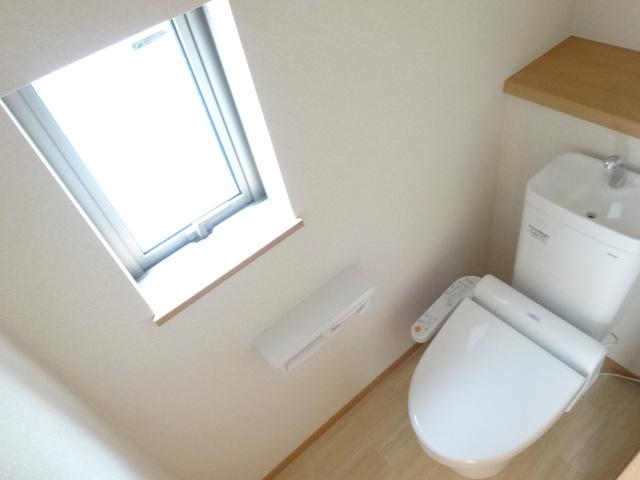 Toilet. 1 Building toilet