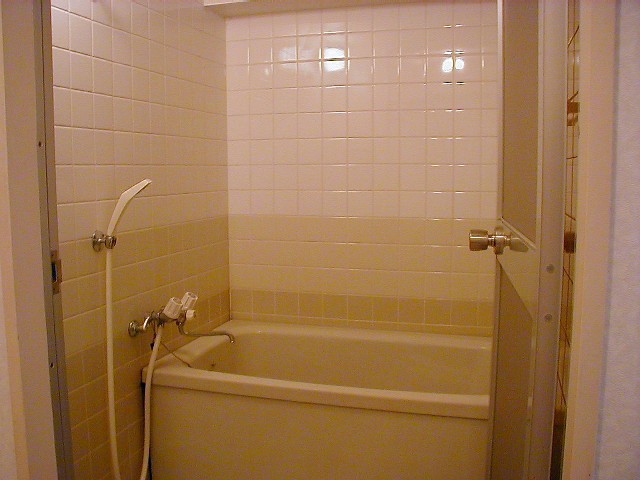 Bath. It is spacious Tsukareru Bathing. 