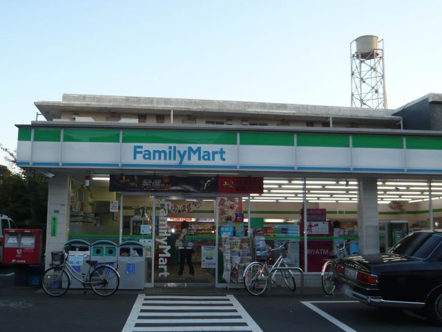 Convenience store. 180m to Family Mart (convenience store)