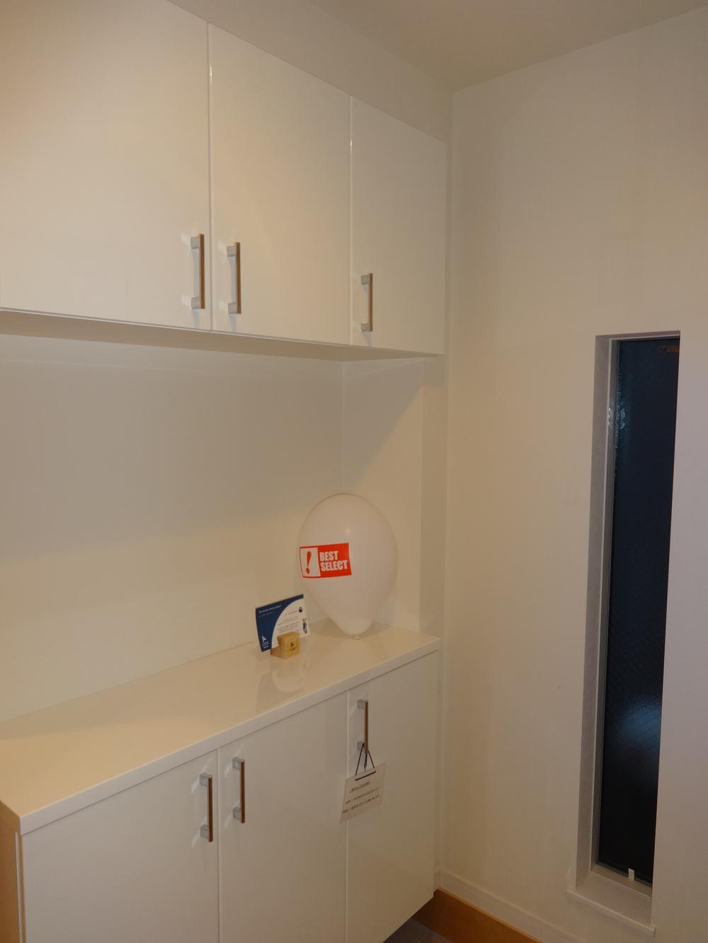 Entrance. Local (11 May 2013) Shooting