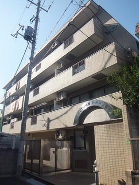 Local appearance photo. Paste is exterior wall tiles. Location in a quiet residential area. "Shakujii Park" station a 15-minute walk, 2 line 2 Station is available.
