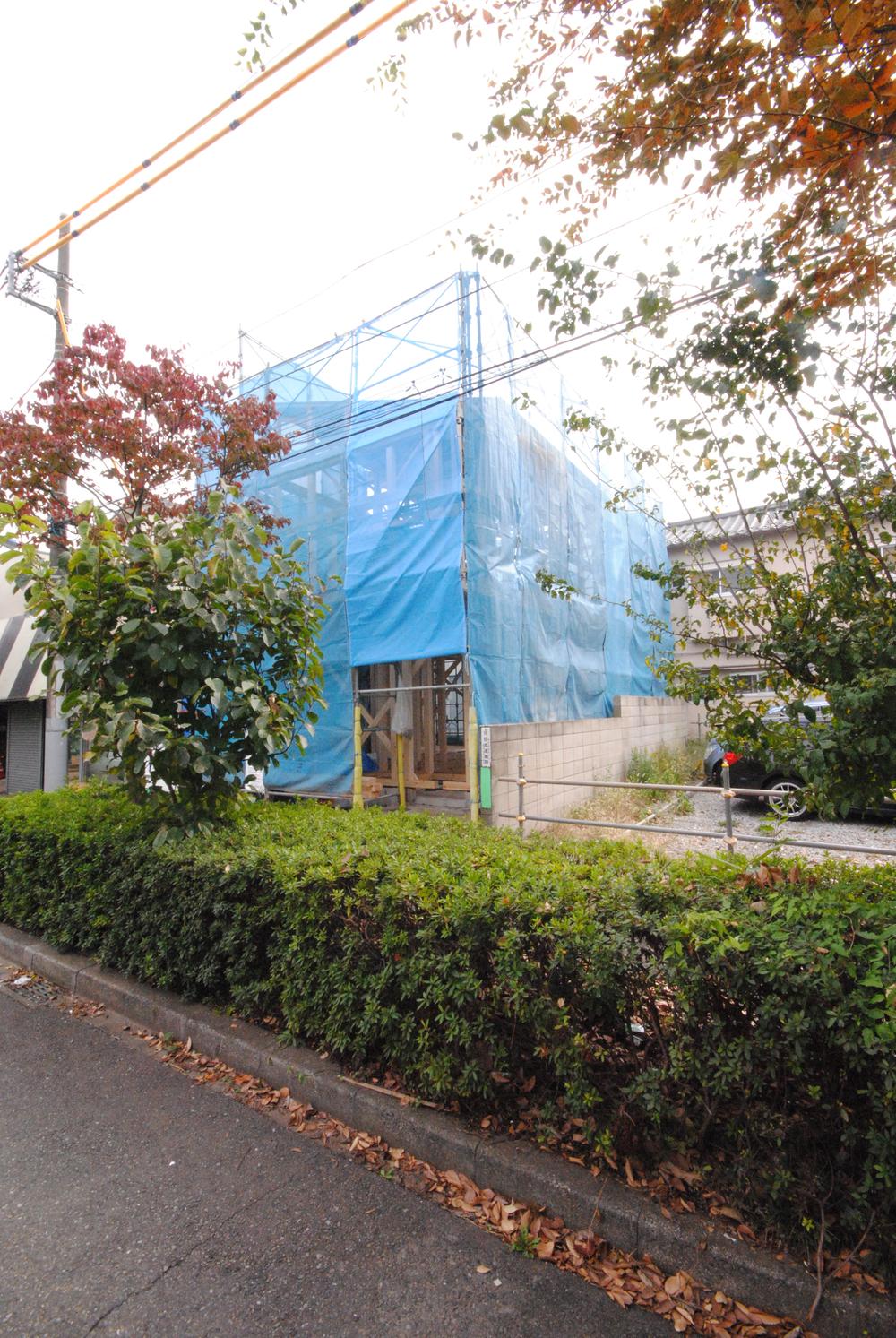 Local appearance photo. Local (11 May 2013) Shooting