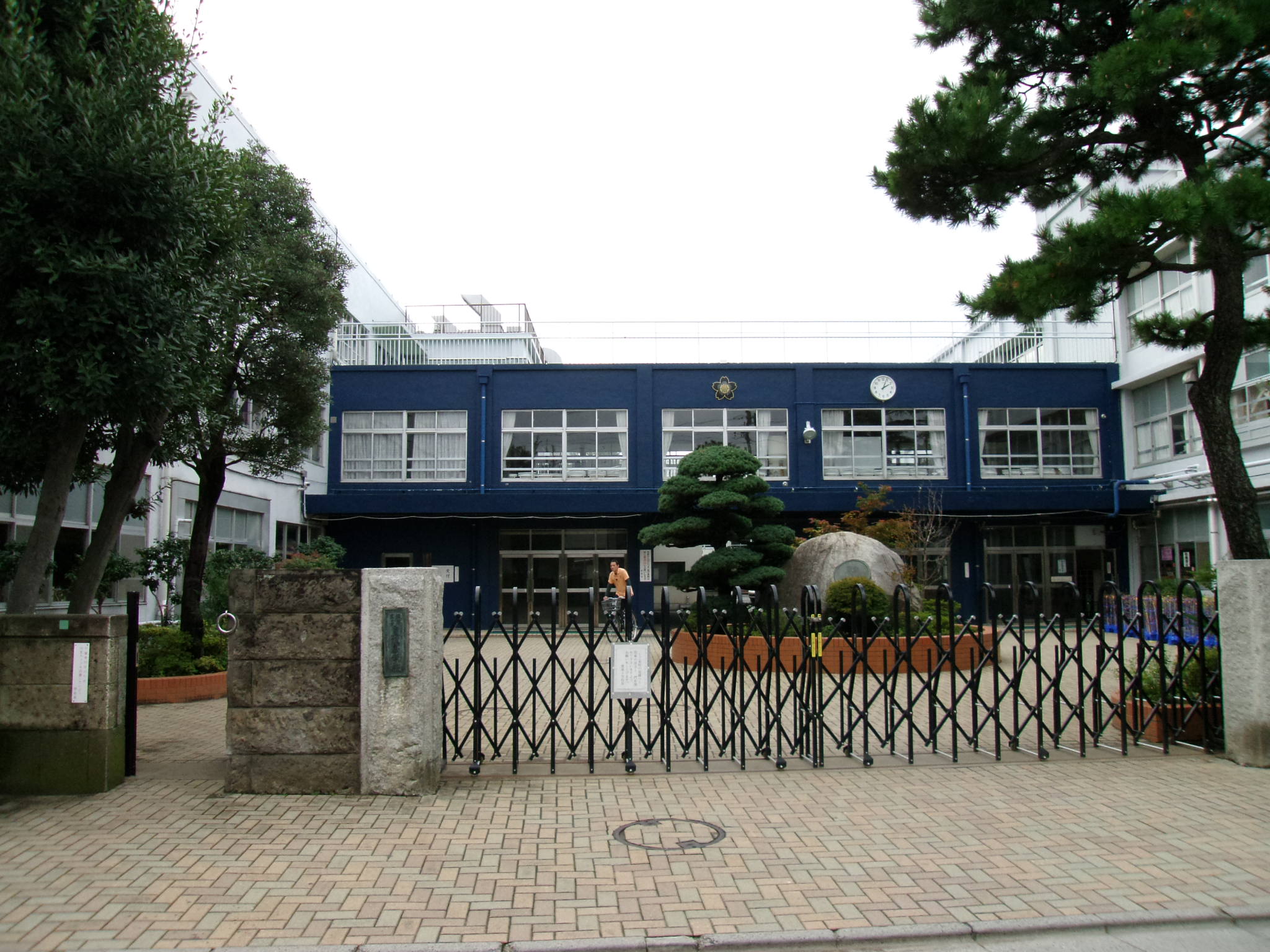 Primary school. 638m to Nerima TatsuYutaka 溪小 school (elementary school)