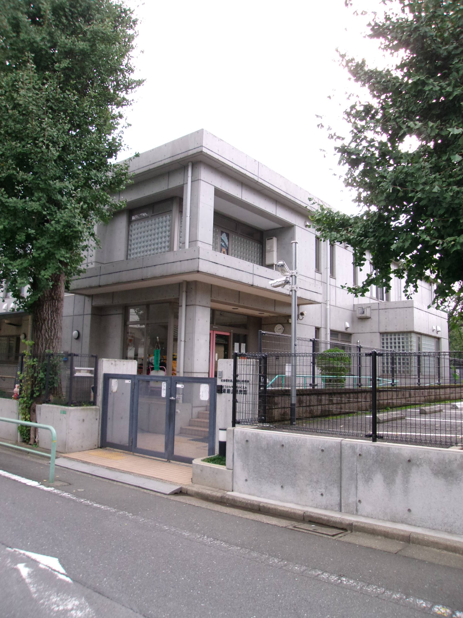 kindergarten ・ Nursery. Dokan mountain nursery school (kindergarten ・ 519m to the nursery)