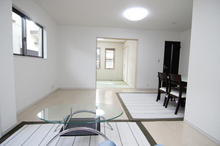 Living. You can also enjoy gardening! With security shutters!