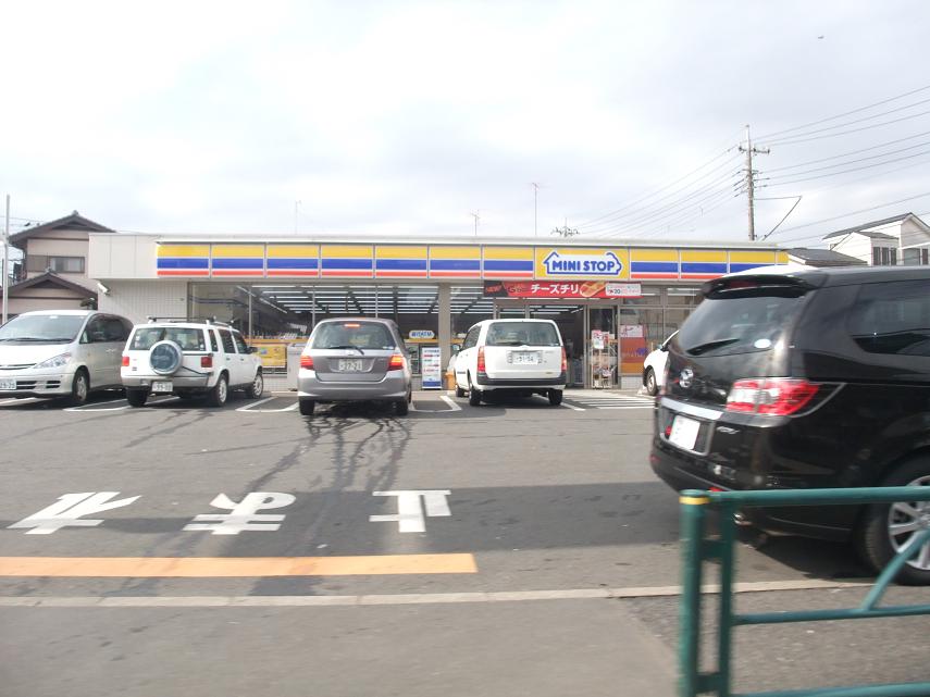 Convenience store. MINISTOP Nerima Kami Shakujii 3-chome up (convenience store) 540m