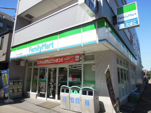Convenience store. FamilyMart Tagara Yonchome store up (convenience store) 150m