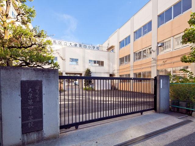 Primary school. 800m to Oizumi fourth elementary school
