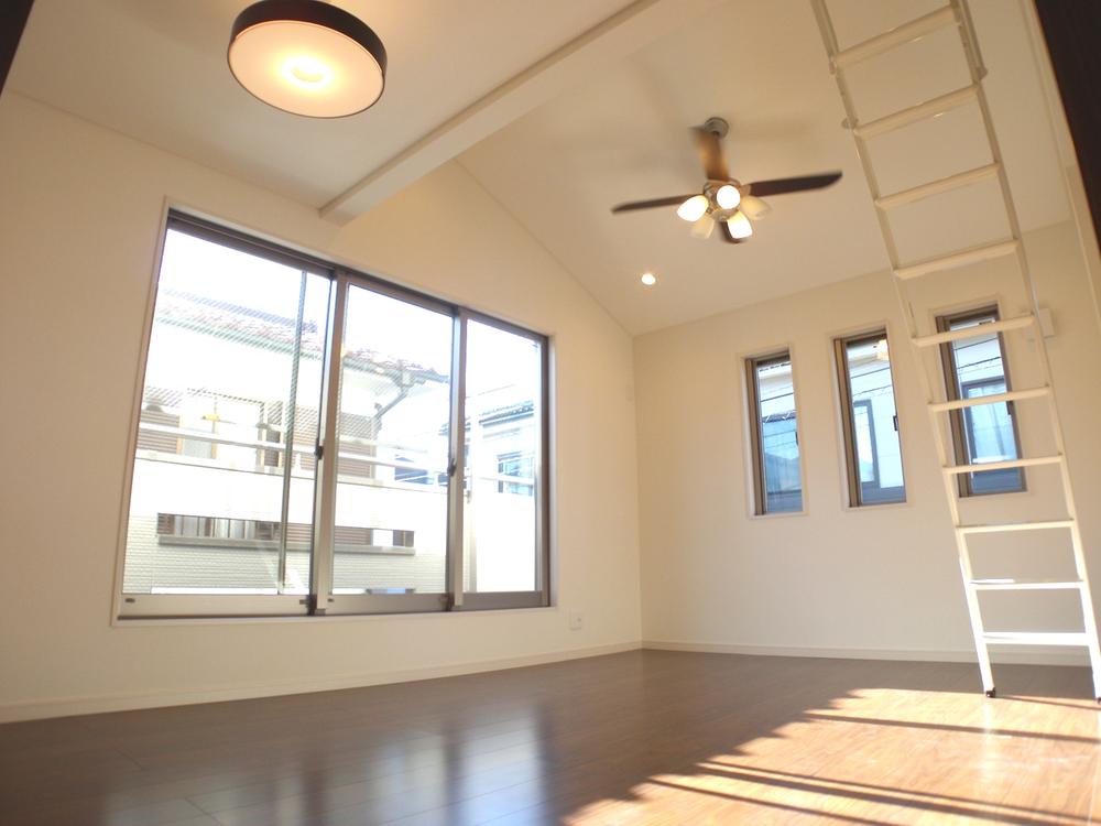 Living. Indoor (12 May 2013) Shooting