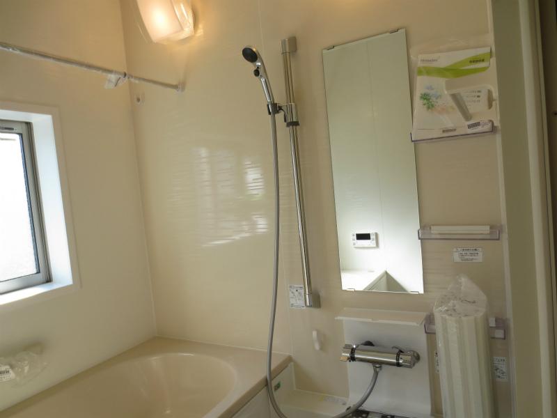 Same specifications photo (bathroom). Same specifications