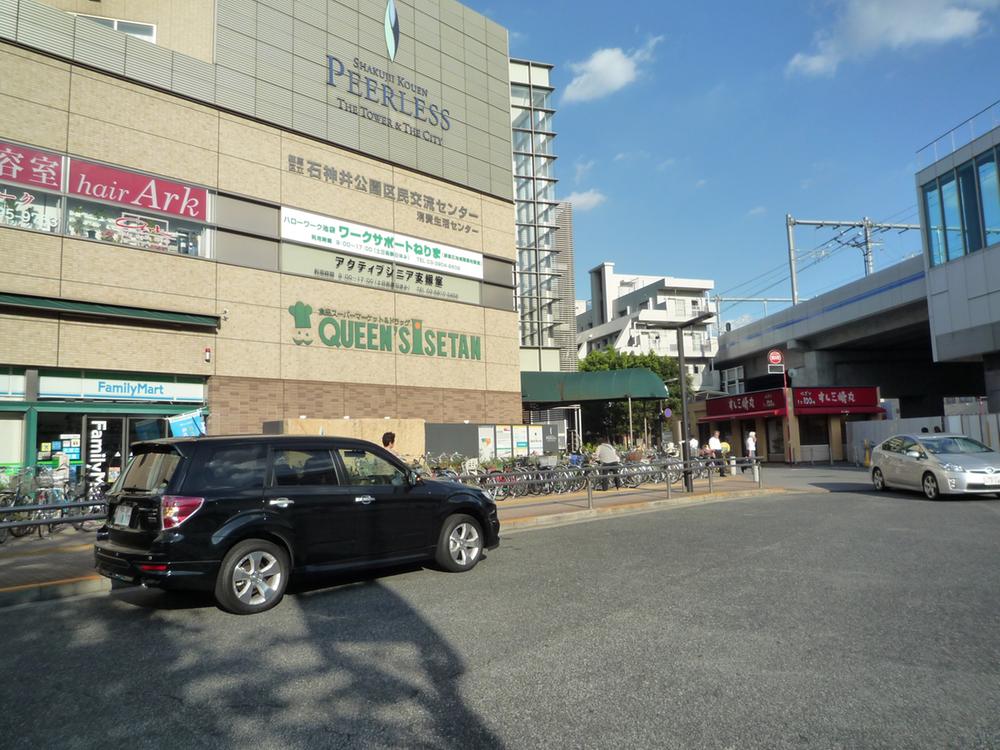 station. Seibu Ikebukuro Line "Shakujii Park" 550m to the station