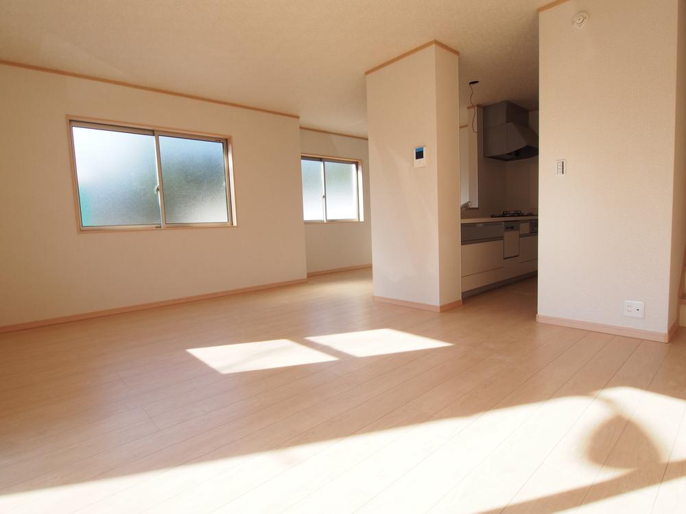 Living. Building 2 room (November 2013) Shooting